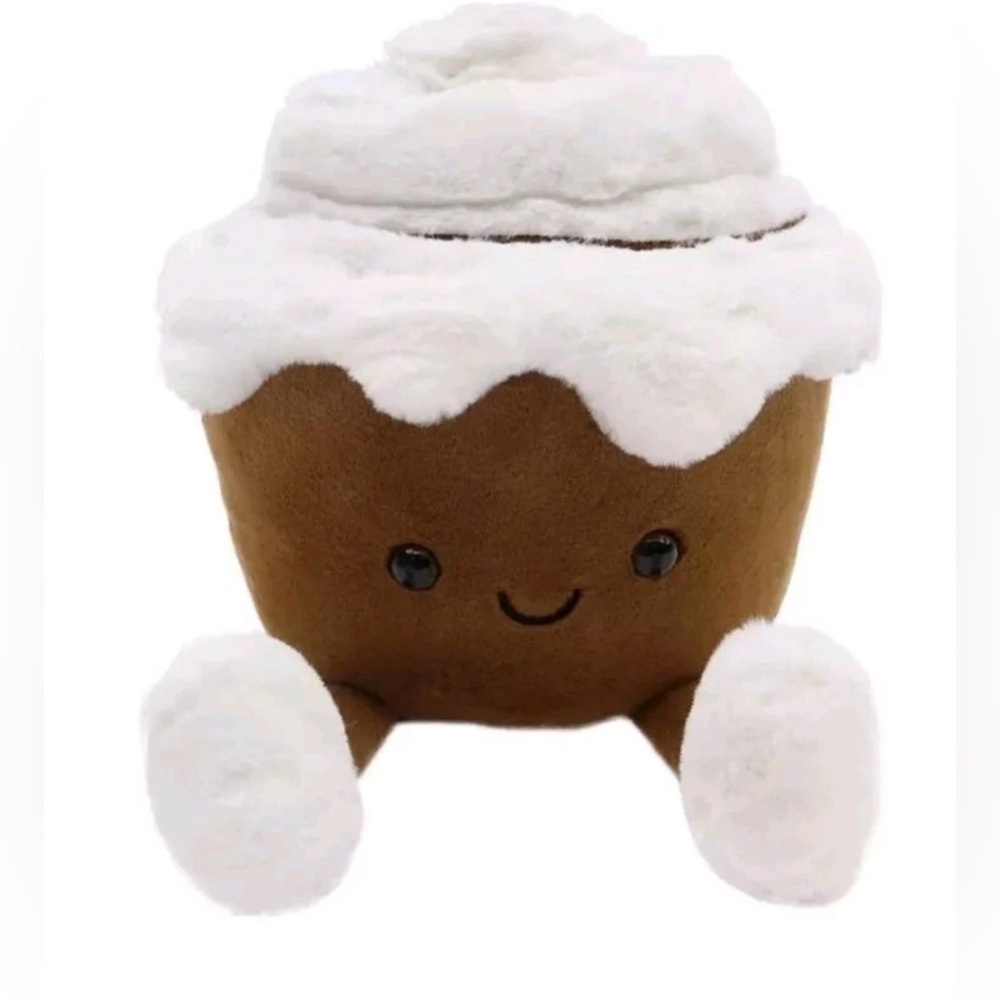 Play Right Hug Me Cinnamon Roll. It is a soft, cuddly  cinnamon roll shape NWT